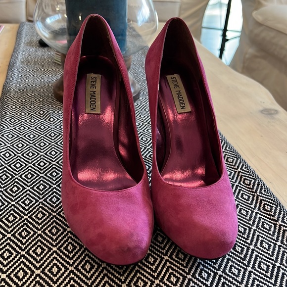 Steve Madden suede heels - Picture 2 of 5